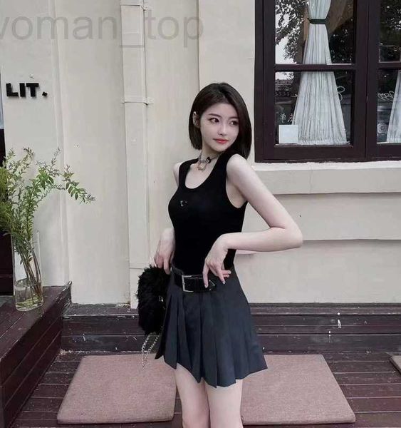 women's t-shirt designer 2023 p family new tank fashion brand round neck triangle iron label slim fit casual men and women same style c, White
women's t-shirt designer 2023 p family new tank fashion brand round neck triangle iron label slim fit casual men and women same style c, White