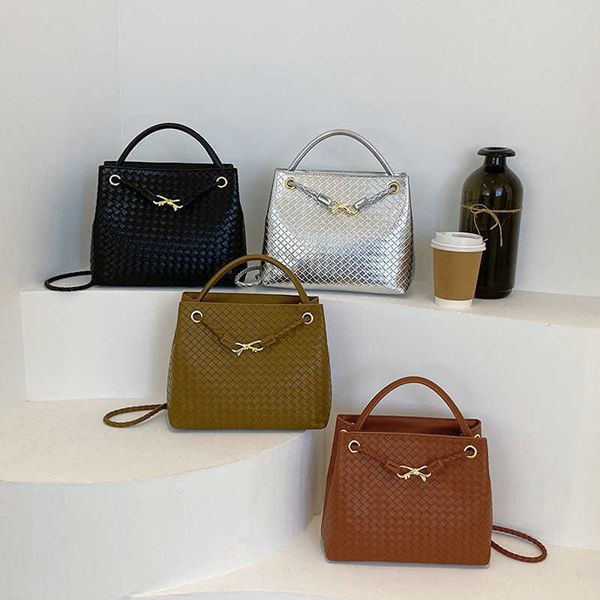 abottegas tote bag vneta jodie mini teen intrecciato designer summer woven handheld small square bag large capacity lingge one shoulder cros
abottegas tote bag vneta jodie mini teen intrecciato designer summer woven handheld small square bag large capacity lingge one shoulder cros