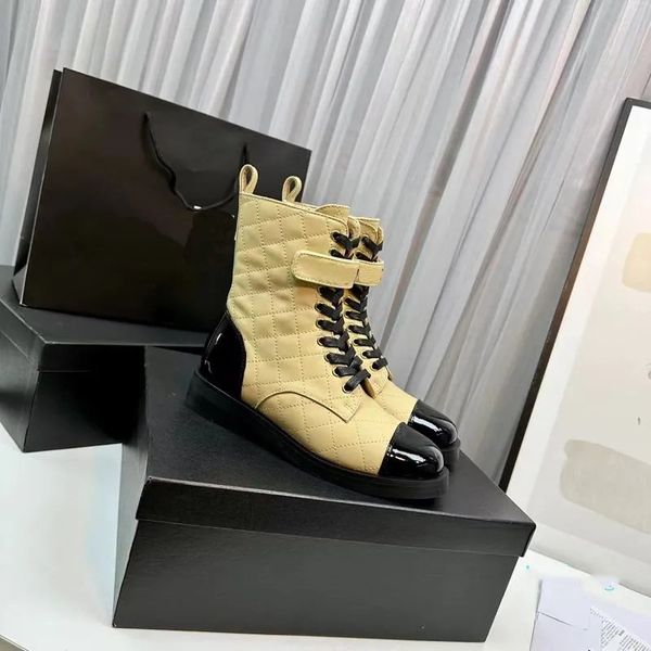 casual shoes 2023 designer luxury martin boots womens genuine leather upper multiple colors outdoor party, Black
casual shoes 2023 designer luxury martin boots womens genuine leather upper multiple colors outdoor party, Black