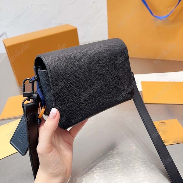 men shoulder bag luxury designer crossbody mens cross body high-quality handbags classic handbag mini messenger wallet artwork purse fashion
men shoulder bag luxury designer crossbody mens cross body high-quality handbags classic handbag mini messenger wallet artwork purse fashion