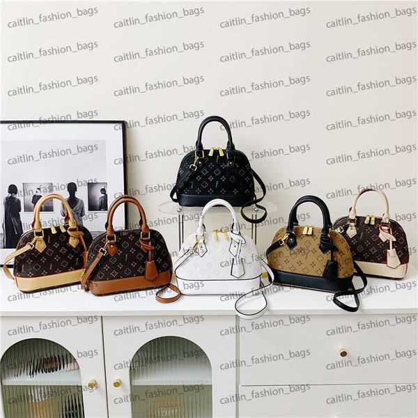 2023 new fashion classic presbyterian bag shell bag with color contrast medium diagonal handbag caitlin_fashion_bags
2023 new fashion classic presbyterian bag shell bag with color contrast medium diagonal handbag caitlin_fashion_bags