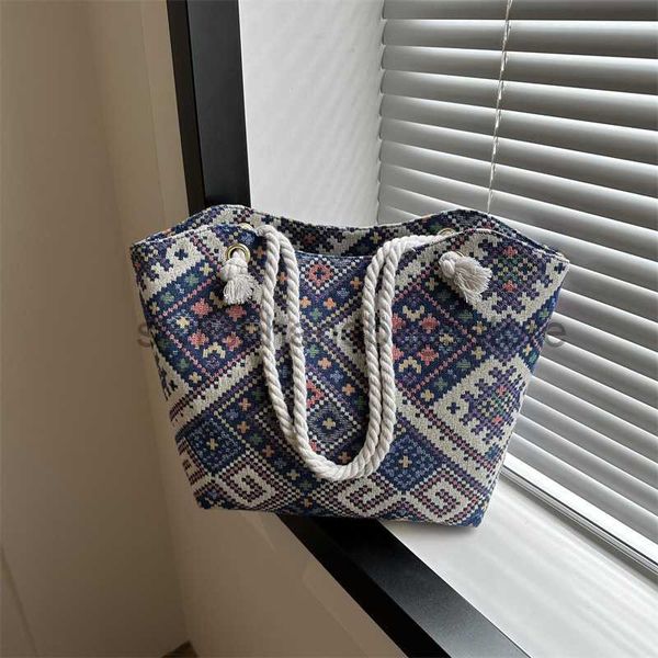 shoulder bags ethnic style fake style small square bag 2023 new one shoulder handbag popular fashion simple temperament versatile women'
shoulder bags ethnic style fake style small square bag 2023 new one shoulder handbag popular fashion simple temperament versatile women'