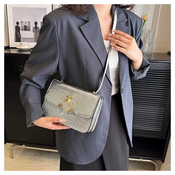 2023 new designer tb bag for women tory bags 5d0z leather handbag chain tote bag luxury female wallet purse lulu backpack
2023 new designer tb bag for women tory bags 5d0z leather handbag chain tote bag luxury female wallet purse lulu backpack