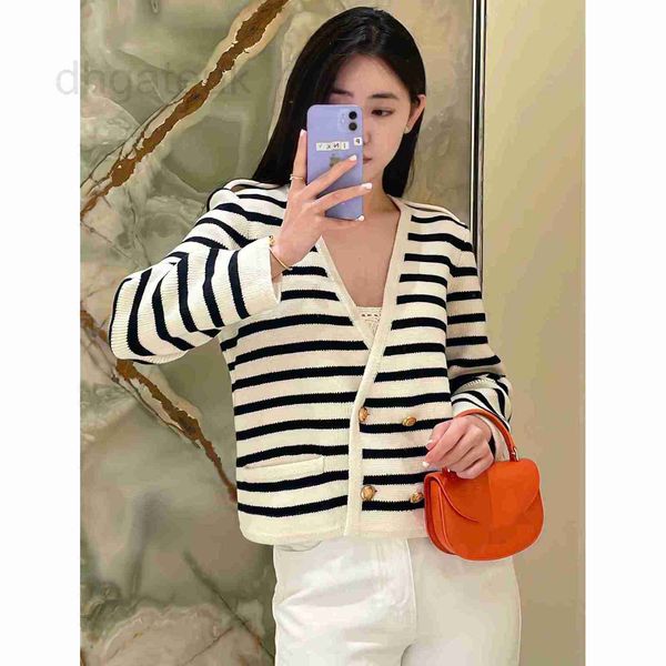 women's knits & tees designer early autumn new lazy style double breasted classic striped v-neck long sleeve versatile knitted cardigan, White
women's knits & tees designer early autumn new lazy style double breasted classic striped v-neck long sleeve versatile knitted cardigan, White