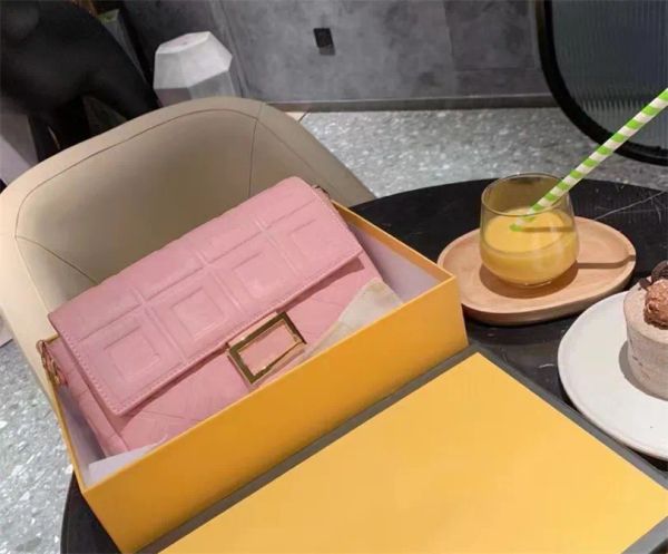 high-quality women handbag luxury bag designer 2023 shoulder fashion bag chain lambskin and metal hardware crossbody bags will never fade wa
high-quality women handbag luxury bag designer 2023 shoulder fashion bag chain lambskin and metal hardware crossbody bags will never fade wa