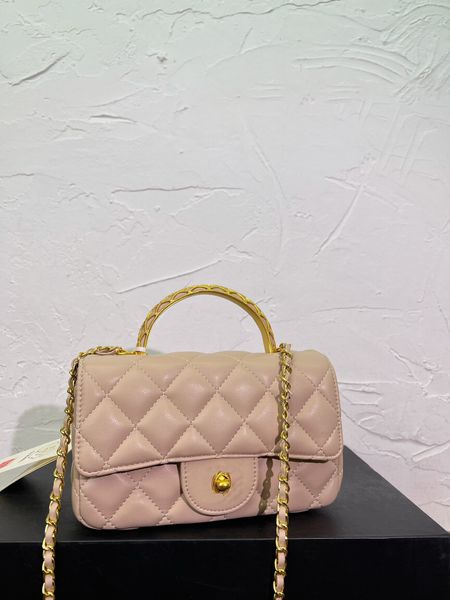 designer bag tote bag new chan bag with metal handle handbag crossbody bag new women's bag multi-color inner large capacity
designer bag tote bag new chan bag with metal handle handbag crossbody bag new women's bag multi-color inner large capacity