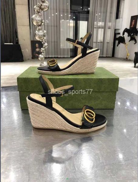 g brand sandals designer chypre slippers women's leather sandals men's summer slope heels size 35-42 with box, Black
g brand sandals designer chypre slippers women's leather sandals men's summer slope heels size 35-42 with box, Black