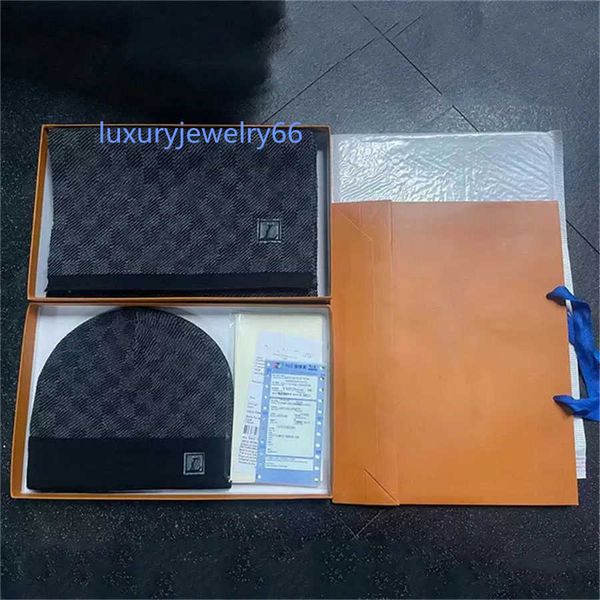2022 autumn winter warm scarf set designers wool beanies wool scarf and hat set classic stripe warm scarves mens womens hats, Blue;gray
2022 autumn winter warm scarf set designers wool beanies wool scarf and hat set classic stripe warm scarves mens womens hats, Blue;gray