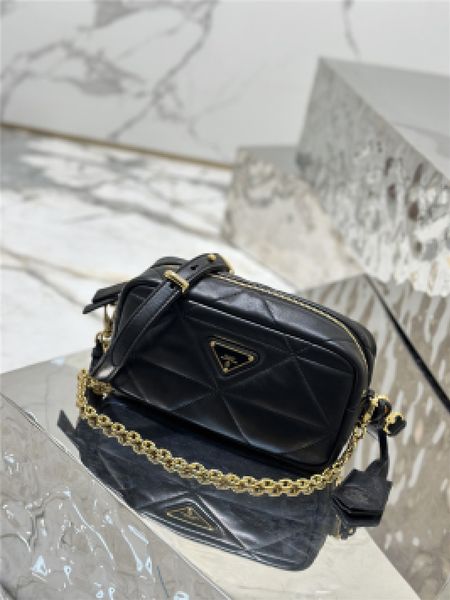 designer luxury 1bh197 shoulder crossbody bag quilted leather black 7a quality
designer luxury 1bh197 shoulder crossbody bag quilted leather black 7a quality