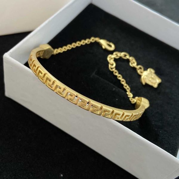 versa bracelet new style human head antique bracelet female personality small number light luxury versatile hand ornaments head bracelet bra, Black
versa bracelet new style human head antique bracelet female personality small number light luxury versatile hand ornaments head bracelet bra, Black