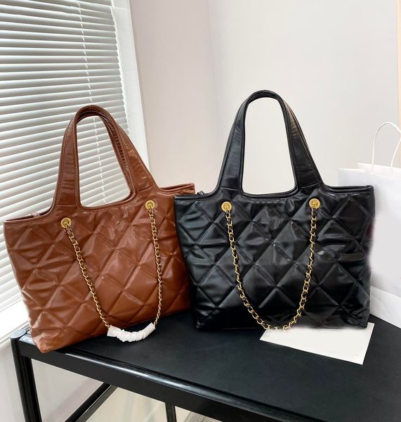 fashion designer bag women's handbag diamond bag leather material for men and women the same fashion bag
fashion designer bag women's handbag diamond bag leather material for men and women the same fashion bag