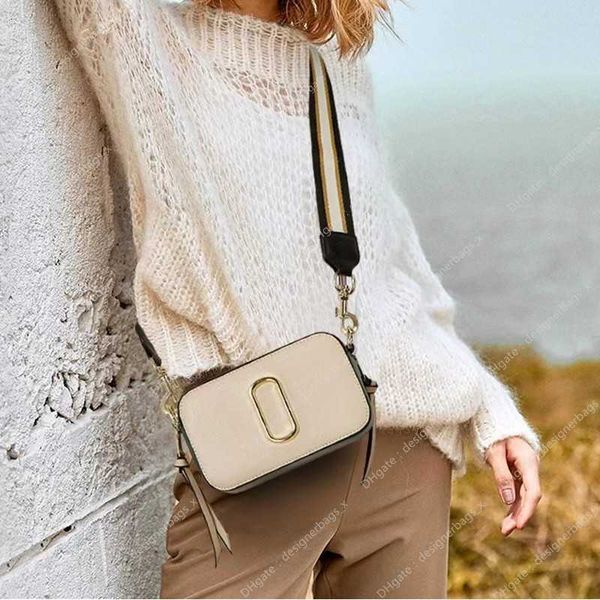 luxury tote camera star same bag women passport holders color pony brother broadband single shoulder messenger small square tote bages
luxury tote camera star same bag women passport holders color pony brother broadband single shoulder messenger small square tote bages