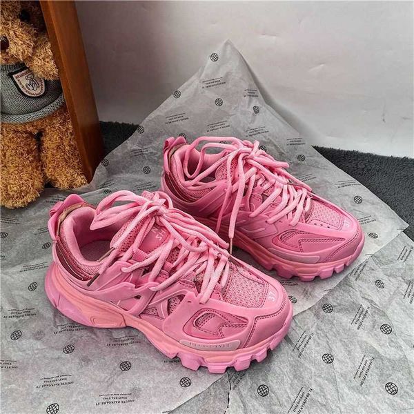 casual shoes sneakers leather trainer luxury brand designer triple white black tess.s. gomma nylon printed platform men women track 3 3.0 m2
casual shoes sneakers leather trainer luxury brand designer triple white black tess.s. gomma nylon printed platform men women track 3 3.0 m2