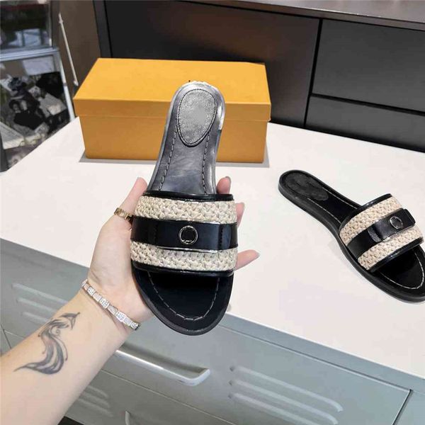 fashion beach shoes 2023 luis summer men's and women's cartoon shoes alphabet logo casual slippers vuttonity 09-009
fashion beach shoes 2023 luis summer men's and women's cartoon shoes alphabet logo casual slippers vuttonity 09-009