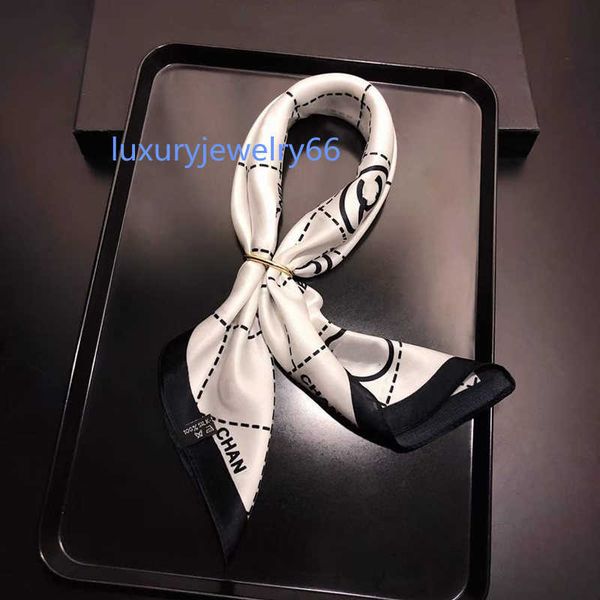 pure silk scarves 2023 women real silk bandana floral silk headscarf print kerchief beach neckscaf for lady 90x180cm, Blue;gray
pure silk scarves 2023 women real silk bandana floral silk headscarf print kerchief beach neckscaf for lady 90x180cm, Blue;gray