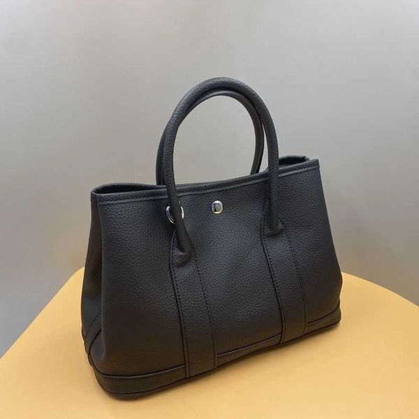 wholesale original party garden home tote bags online shop new solid bag outgoing handbag simple womens white collar handheld one shoulder c
wholesale original party garden home tote bags online shop new solid bag outgoing handbag simple womens white collar handheld one shoulder c