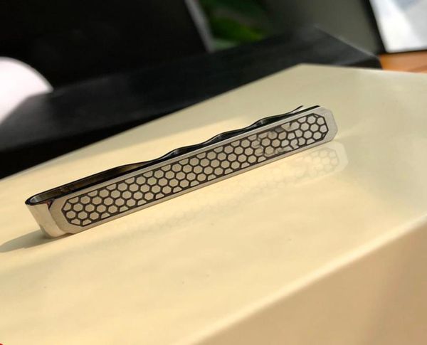 m01 luxury designer tie clip titanium steel metal fashion jewelry for men with box2631645, Silver
m01 luxury designer tie clip titanium steel metal fashion jewelry for men with box2631645, Silver