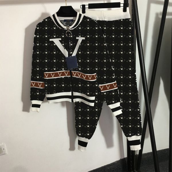 women long sleeve knit cardigan sweatpants round neck printed zipper hoodie high waisted pants outdoor running clothes, Gray
women long sleeve knit cardigan sweatpants round neck printed zipper hoodie high waisted pants outdoor running clothes, Gray