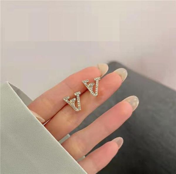 ear stud simple 18k gold plated 925 silver luxury brand designers letters stud geometric famous women crystal rhinestone pearl ear5983889, Golden;silver
ear stud simple 18k gold plated 925 silver luxury brand designers letters stud geometric famous women crystal rhinestone pearl ear5983889, Golden;silver