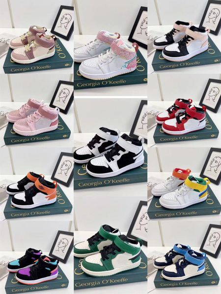 designer kid sneakers black color autumn boy basketball shoes autumn eu 26-35 girls fabric wholesale 2023
designer kid sneakers black color autumn boy basketball shoes autumn eu 26-35 girls fabric wholesale 2023