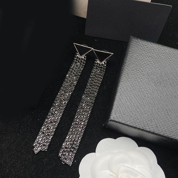 new designers gold hoop earrings designer jewelry fashion silver earring for women party triangle studs wedding stud earrings 2308032z, Golden;silver
new designers gold hoop earrings designer jewelry fashion silver earring for women party triangle studs wedding stud earrings 2308032z, Golden;silver