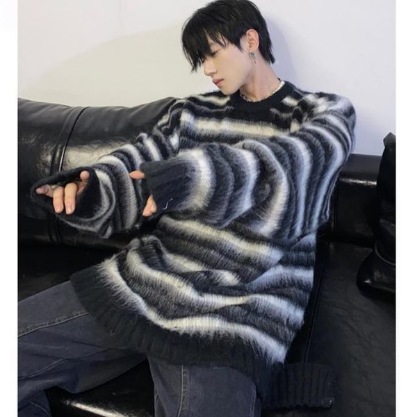 men's sweaters 2023 autumn simple lazy loose knit design black and white striped mohair round neck sweater for men winter fashion trend, White;black
men's sweaters 2023 autumn simple lazy loose knit design black and white striped mohair round neck sweater for men winter fashion trend, White;black