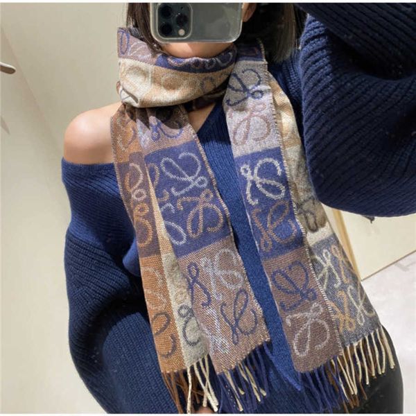 classic designer cashmere warm scarf old flower loe scarf new women's jacquard checkerboard plaid imitation cashmere shawl autumn/winte, Blue;gray
classic designer cashmere warm scarf old flower loe scarf new women's jacquard checkerboard plaid imitation cashmere shawl autumn/winte, Blue;gray