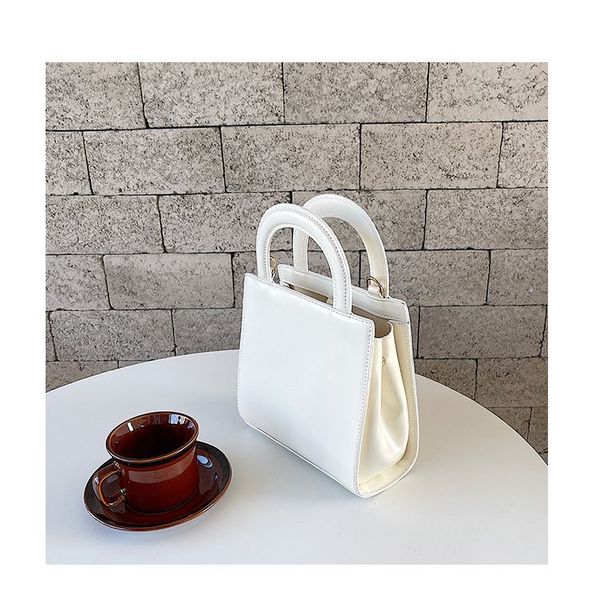 designer shoulder bags soft leather pu mini handbags new woman handbag weekend plain crossbody luxury cute totes fashion shopping purse vint
designer shoulder bags soft leather pu mini handbags new woman handbag weekend plain crossbody luxury cute totes fashion shopping purse vint