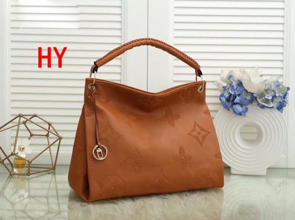 new fashion designer bag shiny leather bag shoulder bags women bags single strap tote bag luxurys handbags purse bag leather handbags crossb
new fashion designer bag shiny leather bag shoulder bags women bags single strap tote bag luxurys handbags purse bag leather handbags crossb