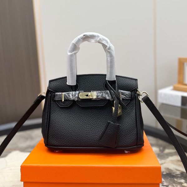 genuine leather totes handbags crossbody shoulder shopping large capacity tote underarm bags women handbag purse fashion letters removable a
genuine leather totes handbags crossbody shoulder shopping large capacity tote underarm bags women handbag purse fashion letters removable a