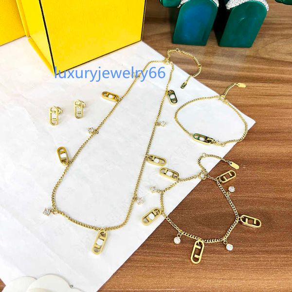 designer earrings bracelets gold lock necklaces for women luxury letters jewelry set fashion love f bracelet pendant chain link new 22041903, Black
designer earrings bracelets gold lock necklaces for women luxury letters jewelry set fashion love f bracelet pendant chain link new 22041903, Black