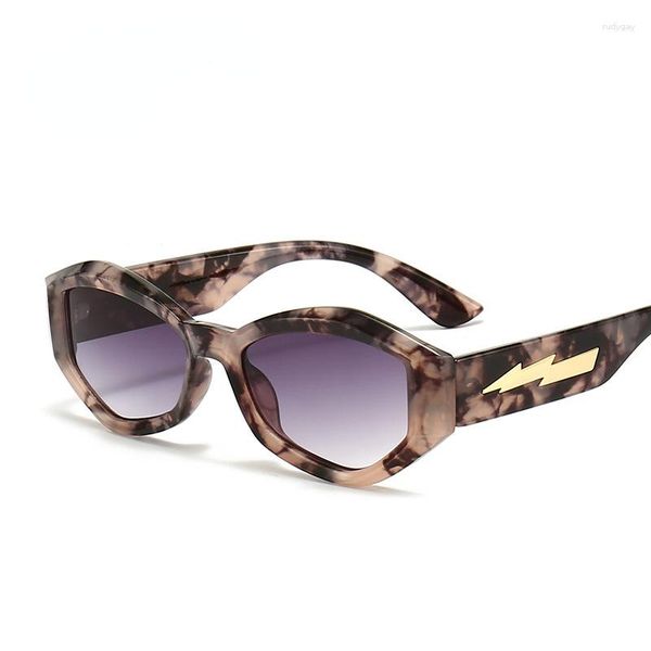 sunglasses fashion vintage polygon women brand designer retro cat eye leopard sun glasses lady girls feminino20, White;black
sunglasses fashion vintage polygon women brand designer retro cat eye leopard sun glasses lady girls feminino20, White;black