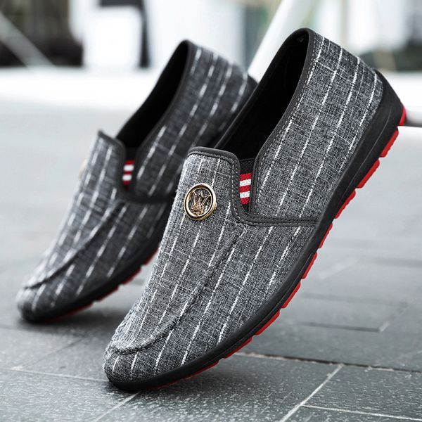 r classic mens casual shoes fashion platform sneakers grey black loafers leahter trainer outdoor sports flats trainers men shoe size 39-44
r classic mens casual shoes fashion platform sneakers grey black loafers leahter trainer outdoor sports flats trainers men shoe size 39-44