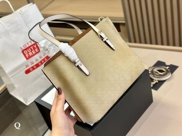 new 5a tote bags shopping bag women's bags designer bags shoulder bags luxury fashion leather messenger handbag totes bag wallet
new 5a tote bags shopping bag women's bags designer bags shoulder bags luxury fashion leather messenger handbag totes bag wallet