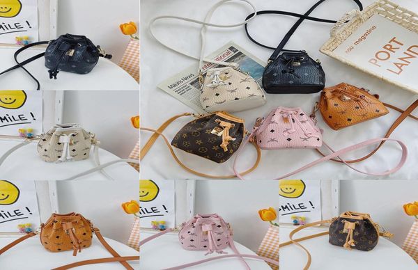5colors baby girls pu leather single shoulder handbags children letters print designer drawstring bucket bag fashion cute kids cro3320992, Black
5colors baby girls pu leather single shoulder handbags children letters print designer drawstring bucket bag fashion cute kids cro3320992, Black