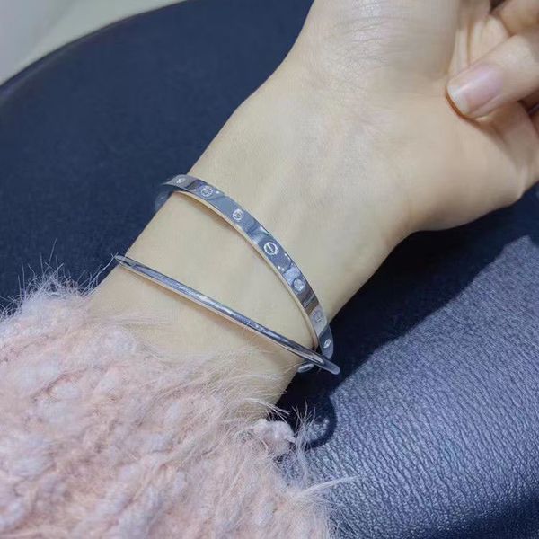 bangle bracelet o-type opening simple love designer watches women men couple fashion designer wedding party thanksgiving day valentine jewel, Silver
bangle bracelet o-type opening simple love designer watches women men couple fashion designer wedding party thanksgiving day valentine jewel, Silver