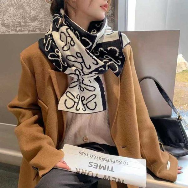classic designer cashmere warm 3 korean version internet celebrity luo plaid knitted scarf for women in winter new ins style geometric lette, Blue;gray
classic designer cashmere warm 3 korean version internet celebrity luo plaid knitted scarf for women in winter new ins style geometric lette, Blue;gray