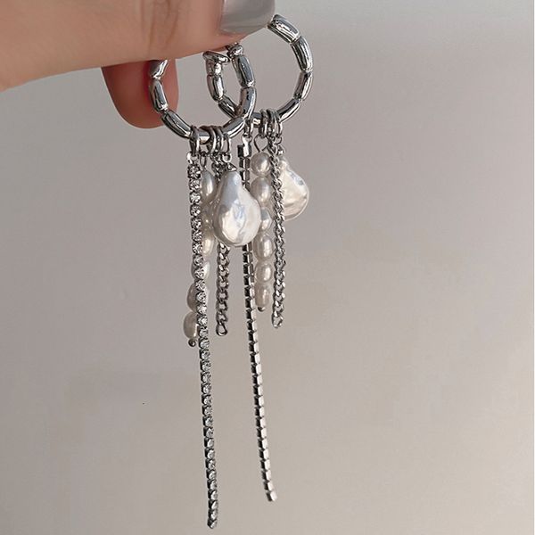 stud arrival round bar tassel long earrings for women temperament pearl fashion korean ins jewelry gift 230802, Golden;silver
stud arrival round bar tassel long earrings for women temperament pearl fashion korean ins jewelry gift 230802, Golden;silver