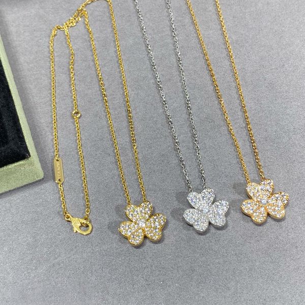 fashion clover necklace pendant designer diamond mini 3 leaf 18k gold plated women girl jewelry wedding gift, Silver
fashion clover necklace pendant designer diamond mini 3 leaf 18k gold plated women girl jewelry wedding gift, Silver