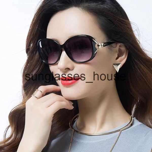 designer sunglasses luxury summer outdoor various style with box 2022 new fashionable fox head for women anti uv spot paint and diamond, White;black
designer sunglasses luxury summer outdoor various style with box 2022 new fashionable fox head for women anti uv spot paint and diamond, White;black