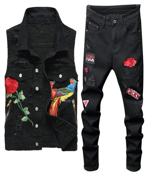 2021 spring black tracksuits men039s rose embroidery hole jeans two pieces sets turn down collar phoenix flower denim vest ri3109569, Gray
2021 spring black tracksuits men039s rose embroidery hole jeans two pieces sets turn down collar phoenix flower denim vest ri3109569, Gray