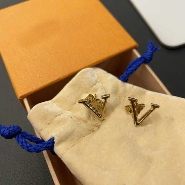 fashion designer stud earrings for jewelry mens gold earring v hoop designers studs wedding ear hoops pendants, Golden;silver
fashion designer stud earrings for jewelry mens gold earring v hoop designers studs wedding ear hoops pendants, Golden;silver
