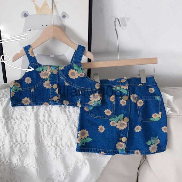clothing sets girls suit summer new 2021 denim floral skirt european and american style waistcoat vest short skirt twopiece clothing sets x0, White
clothing sets girls suit summer new 2021 denim floral skirt european and american style waistcoat vest short skirt twopiece clothing sets x0, White