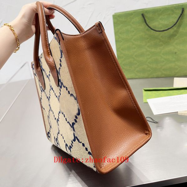 2023 designer bag luxury handbags crossbody bags women shoulder belt bag clutch embossed printing canvas shopping fashion luxurys handbag cl
2023 designer bag luxury handbags crossbody bags women shoulder belt bag clutch embossed printing canvas shopping fashion luxurys handbag cl