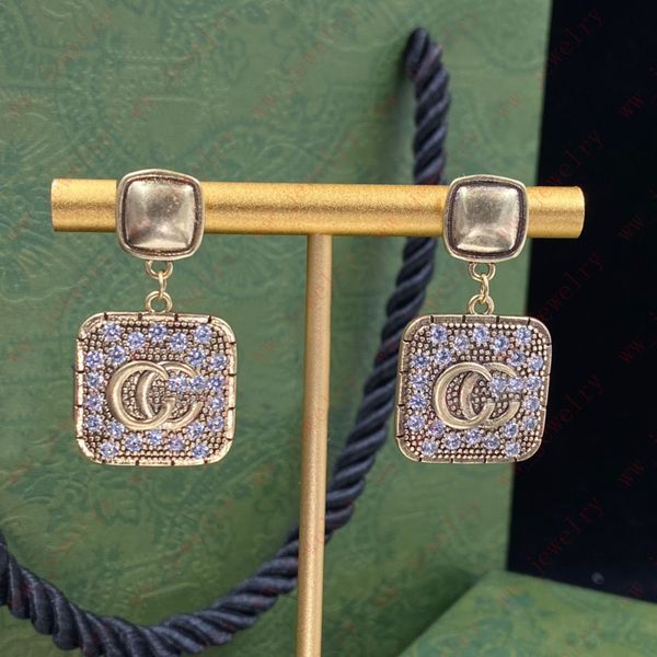 brass geometric square inlaid zircon alphabet pendant charm women earrings, jewelry designer luxury design, personalized ear bracket, banque, Golden
brass geometric square inlaid zircon alphabet pendant charm women earrings, jewelry designer luxury design, personalized ear bracket, banque, Golden