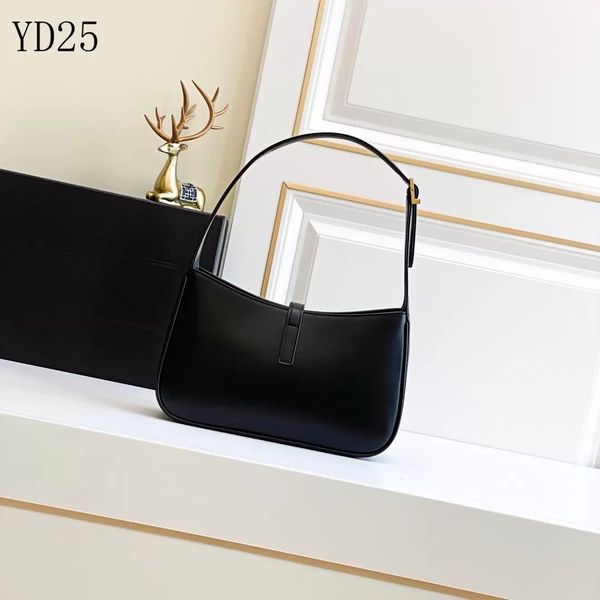 2023 bag luxurys designers real leather women's cleo brushed original box tote nylon man shoulder bags hobo crossbody handbags body axi, Black;red
2023 bag luxurys designers real leather women's cleo brushed original box tote nylon man shoulder bags hobo crossbody handbags body axi, Black;red