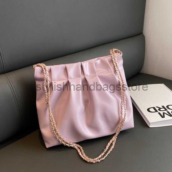 shoulder soft leather large capacity fashionable pleated small for women in spring and summer 2023 new westernized one shoulder tote bagstyl
shoulder soft leather large capacity fashionable pleated small for women in spring and summer 2023 new westernized one shoulder tote bagstyl