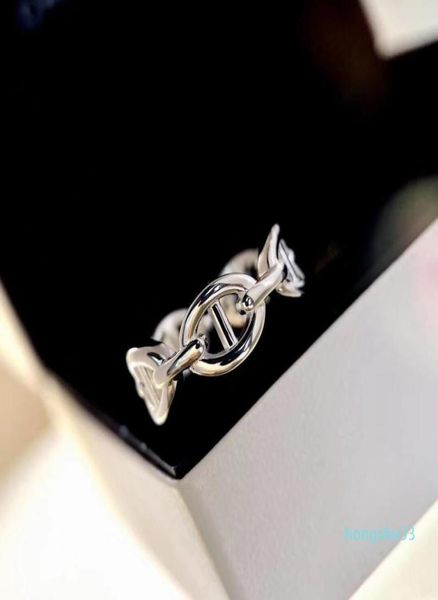 luxury rings new fashion creative jewelry enamel for women man designer h letter band rings woman party wedding lovers gift jewelr5653681, Silver
luxury rings new fashion creative jewelry enamel for women man designer h letter band rings woman party wedding lovers gift jewelr5653681, Silver