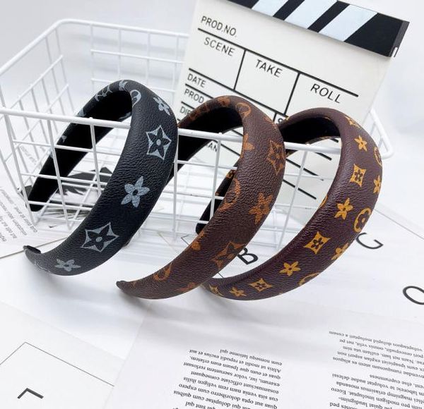 12color retro simple korean leather designer letters print headband women classic vintage grid pattern wide edge sponge hair hoop 5416220, Silver
12color retro simple korean leather designer letters print headband women classic vintage grid pattern wide edge sponge hair hoop 5416220, Silver