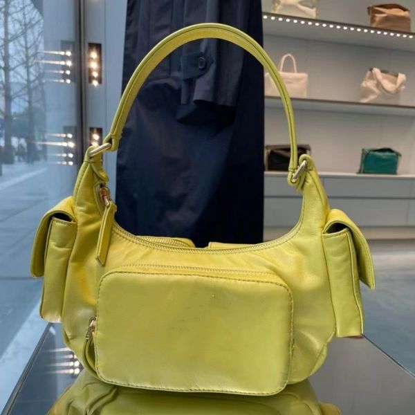 miu designer nappa shoulder bag leather pocket bag cool women yellow black miu locomotive underarm bag luxury black hobo motorcycle sheepski
miu designer nappa shoulder bag leather pocket bag cool women yellow black miu locomotive underarm bag luxury black hobo motorcycle sheepski